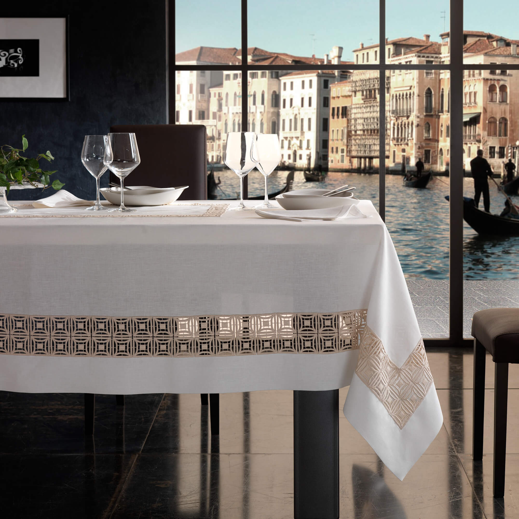 Linen tablecloth Made in store Italy Round Modern cream white