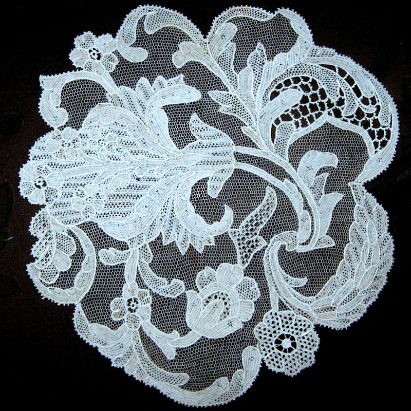 DOILIES BURANO LACE