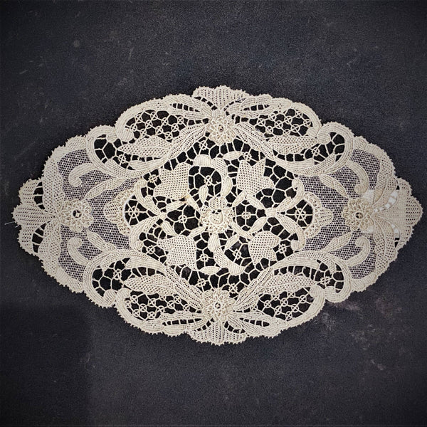 DOILIES BURANO LACE